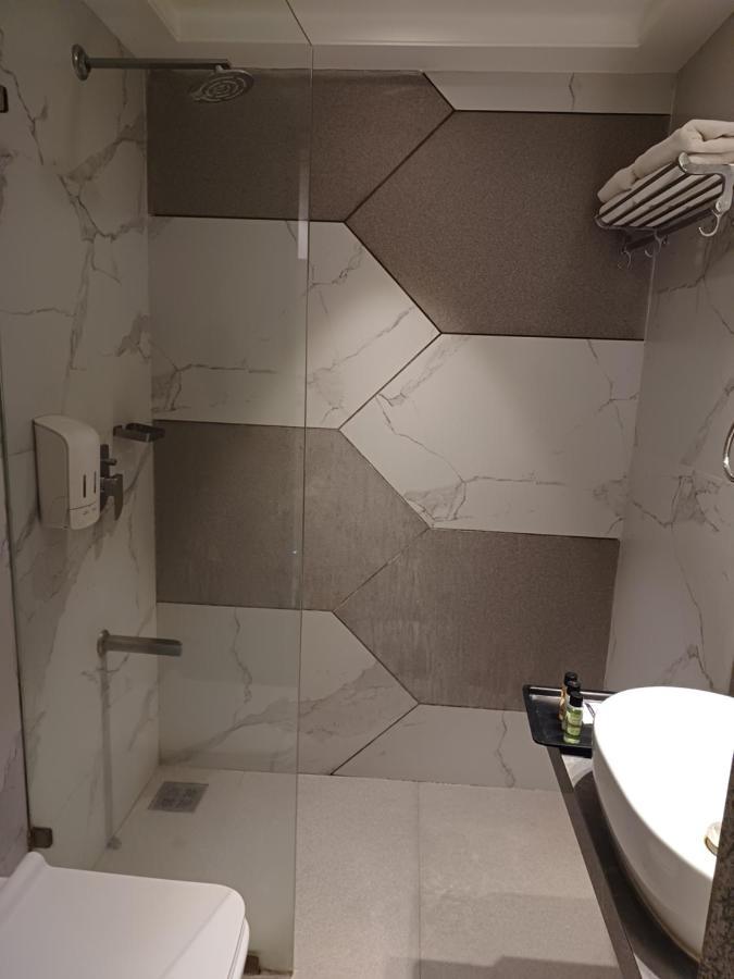 Click Hotel Aurangabad Extérieur photo